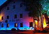 lichtaktion, lightshow, lichtspektakel, sommerfest, illumination, lichterfest, licht, beleuchtung, stimmungsvoll, leuchtstoffröhren, lichtstäbe, lichtkegel, lichtsäule, pylone, aircone, aufblasobjekte, lichtobjekte, lichtpyramiden, licht, kunst, lichtkunst, gebäudebeleuchtung, stimmungslicht, partylicht, Biergarten In Parsdorf